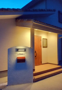 ステンレス切り文字表札ミバエ